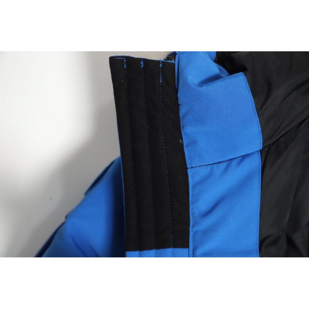 ddkicks Can*a Go*e pbi blue expedition parka heritage
