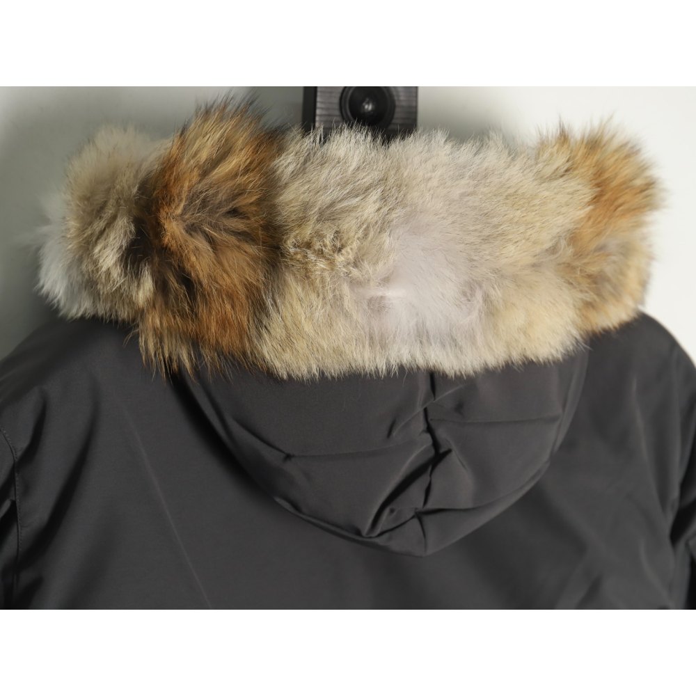 ddkicks Can*a Go*e graphite expedition parka heritage