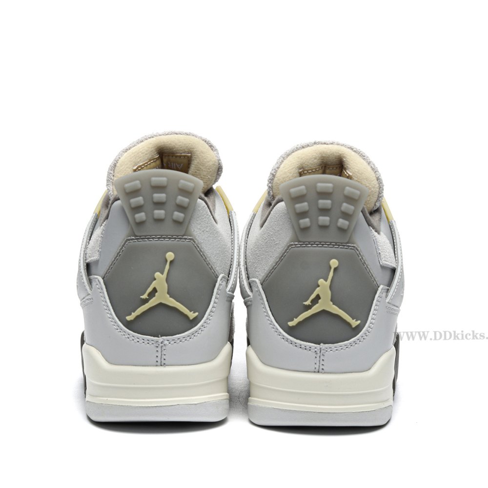 DD Jordan 4 Retro SE Craft Photon Dust
