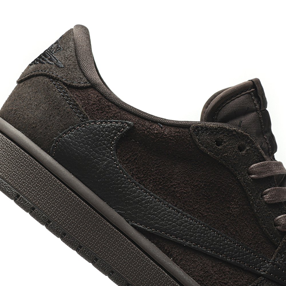 DD  Jordan 1 Retro Low OG SP Travis Scott Velvet Brown DM7866-202