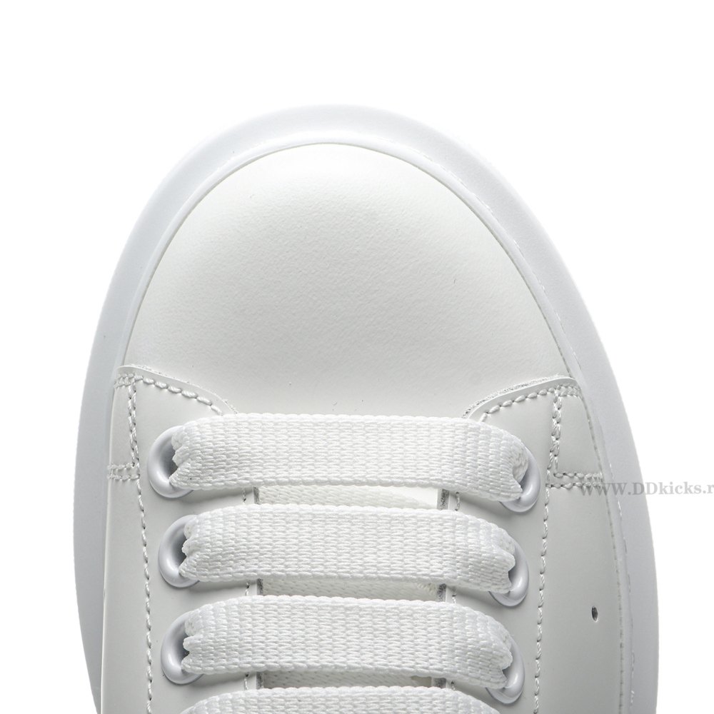 DD A1EX*DER M*QUEEN Oversized White Black (women's)