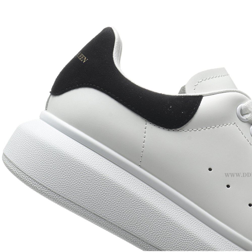 DD A1EX*DER M*QUEEN Oversized White Black (women's)