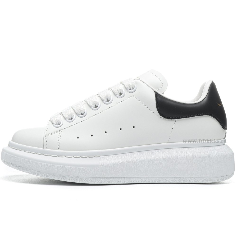 DD A1EX*DER M*QUEEN Oversized White Black