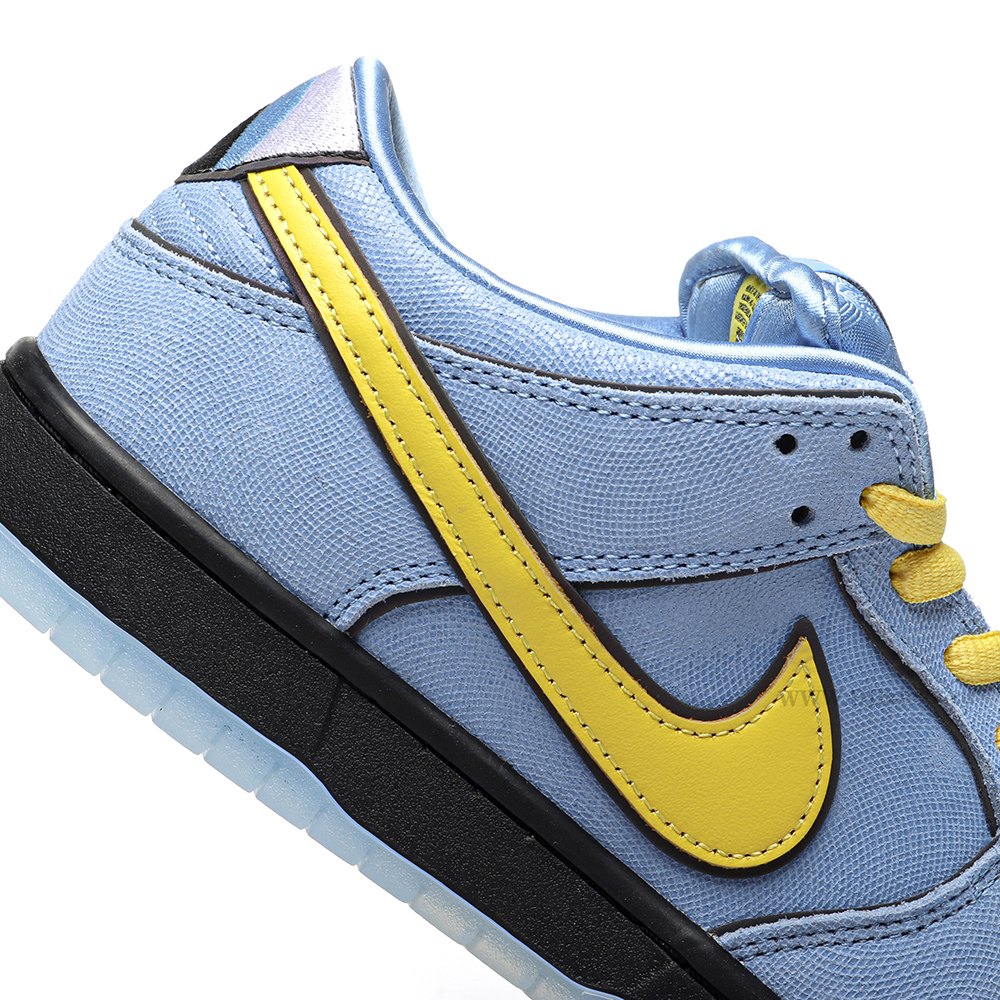 DD Dunk SB Low X The Powerpuff Girls Bubbles