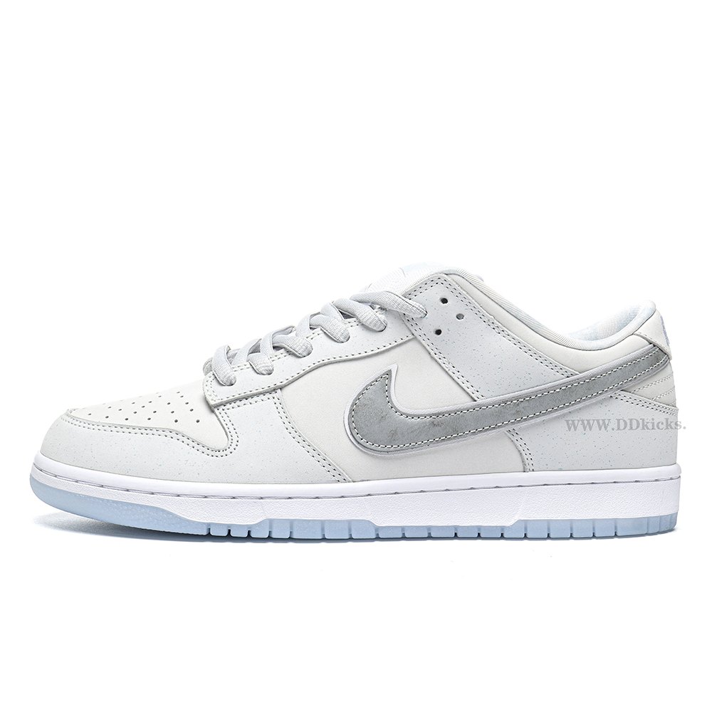 DD Nike SB Dunk Low White Lobster