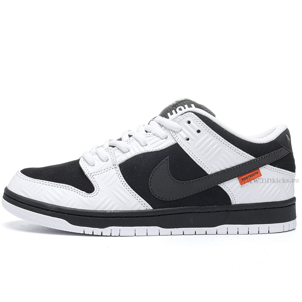 DD Nike SB Dunk Low TIGHTBOOTH