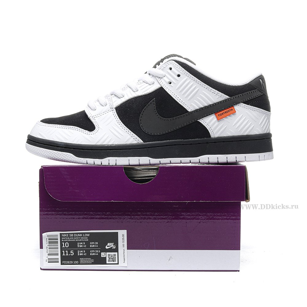 DD Nike SB Dunk Low TIGHTBOOTH