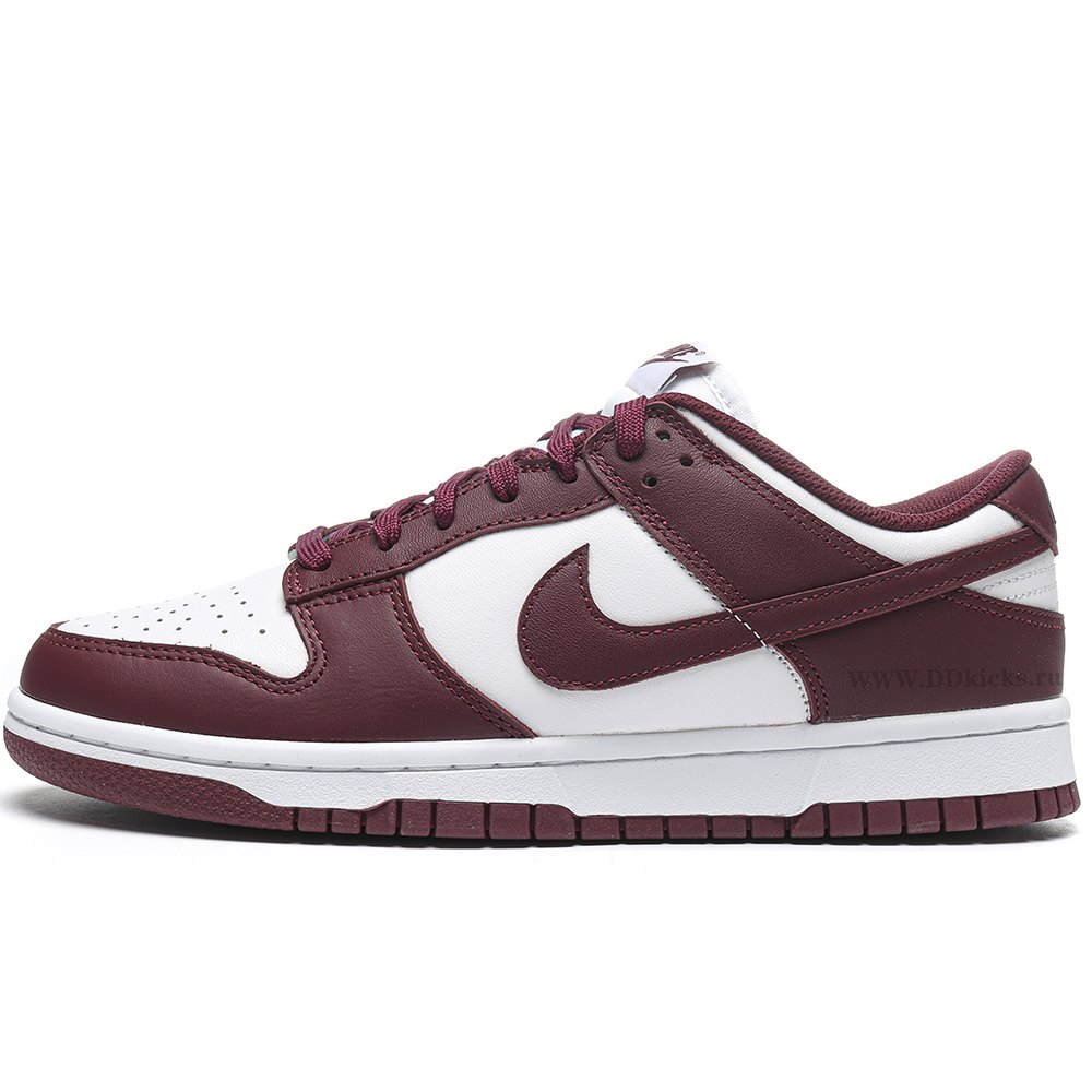 DD Nike Dunk Low Bordeaux (Women's)