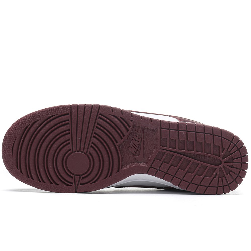 DD Nike Dunk Low Bordeaux (Women's)