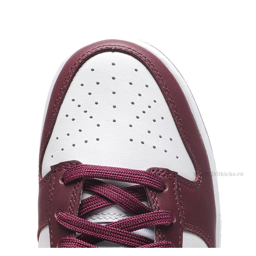 DD Nike Dunk Low Bordeaux (Women's)