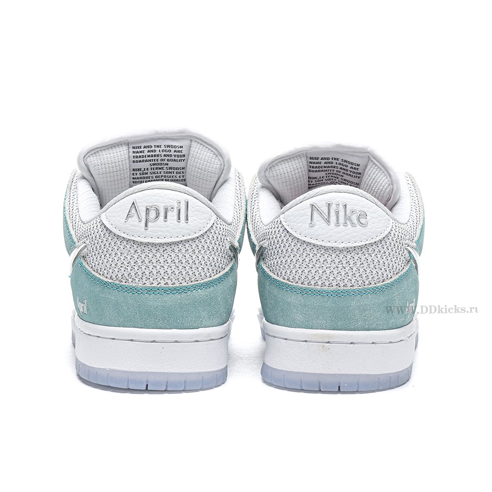 DD Nike SB Dunk Low April Skateboards