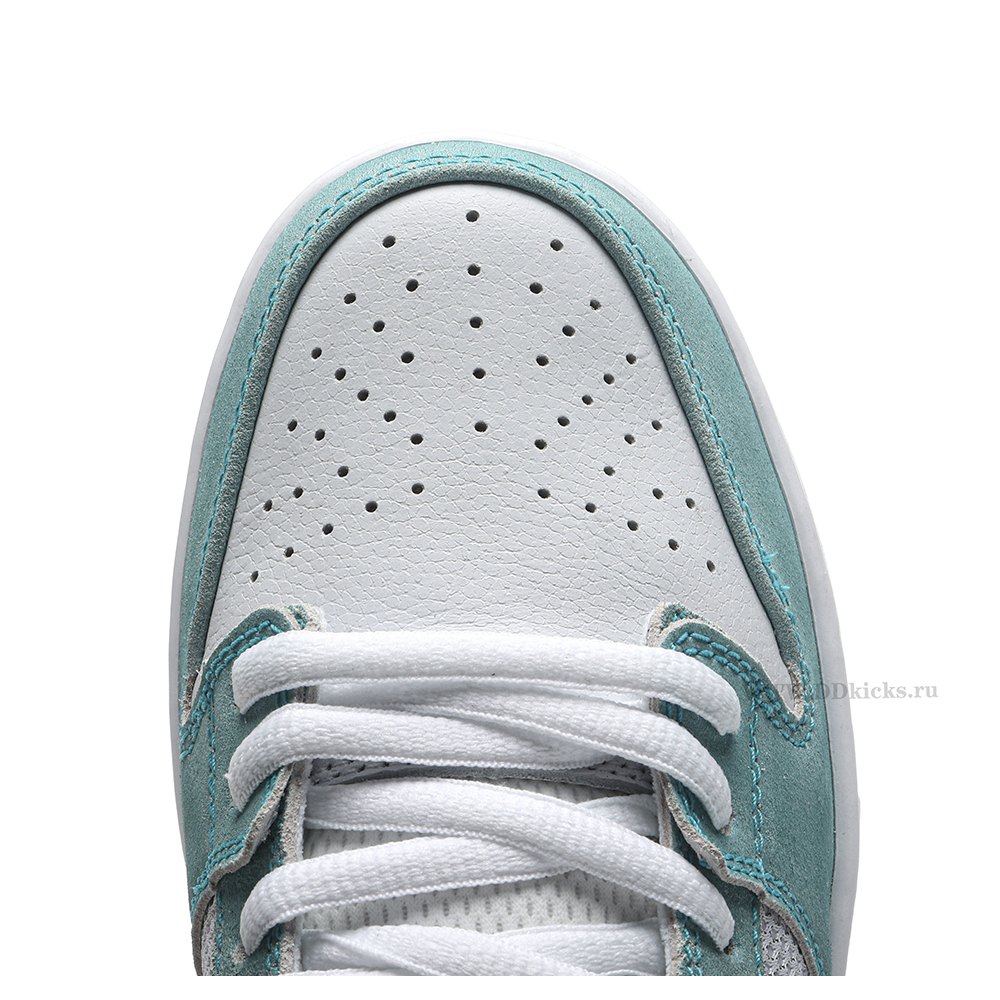 DD Nike SB Dunk Low April Skateboards