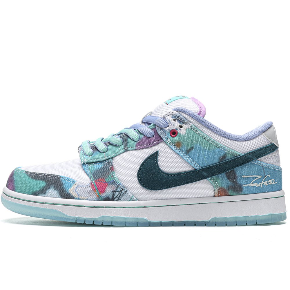 DD Nike SB Dunk Low Futura Laboratories Bleached Aqua