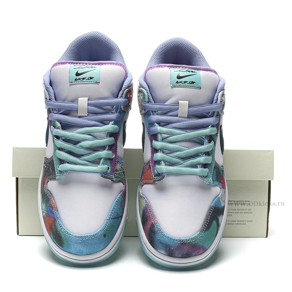 DD Nike SB Dunk Low Futura Laboratories Bleached Aqua