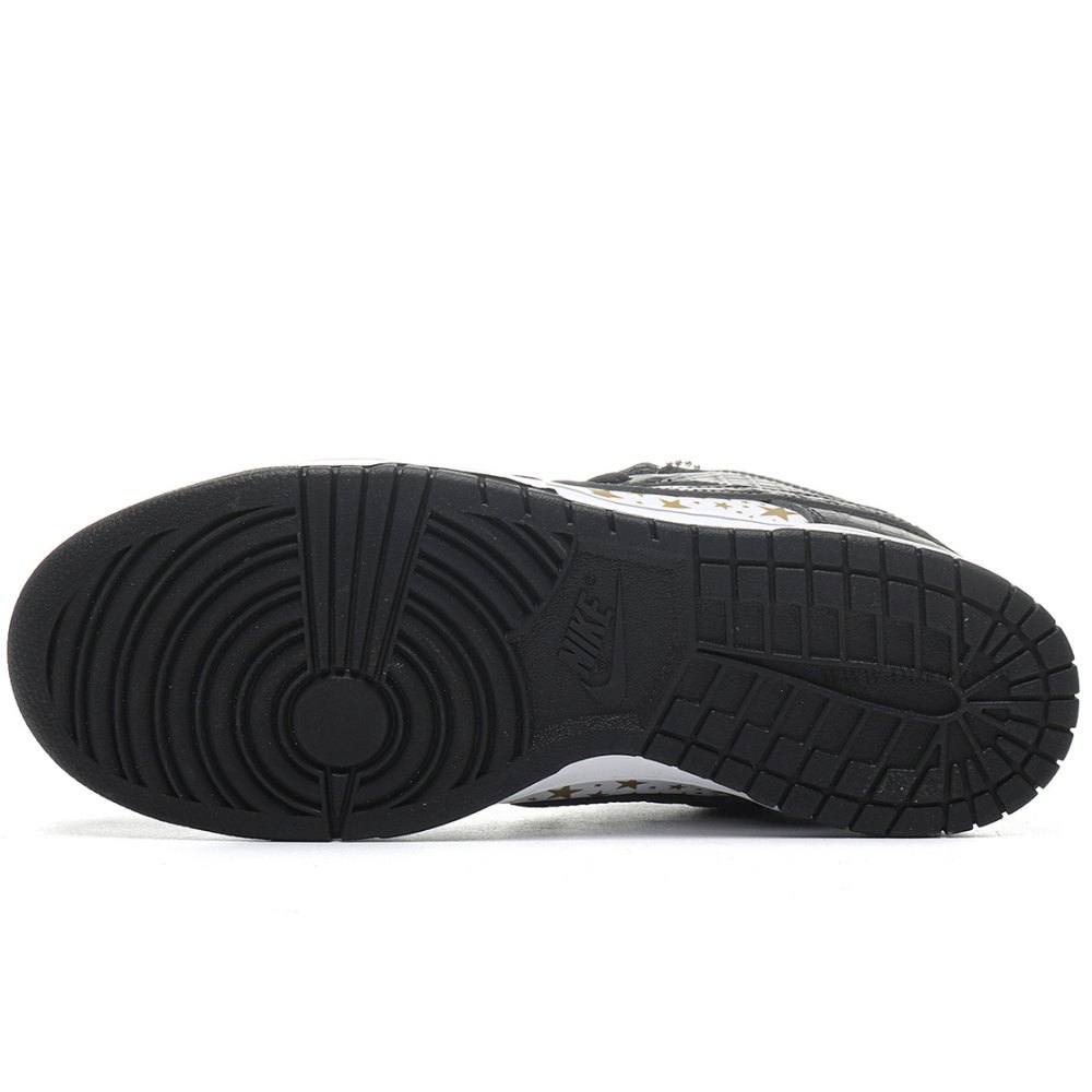 dd nike sb dunk low S*p*e stars black