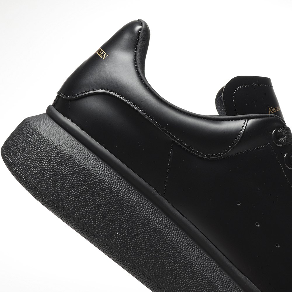 DD A1EX*DER M*QUEEN Oversized Black 553770