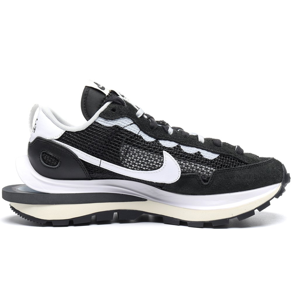 DD Nike Vaporwaffle sacai Black White