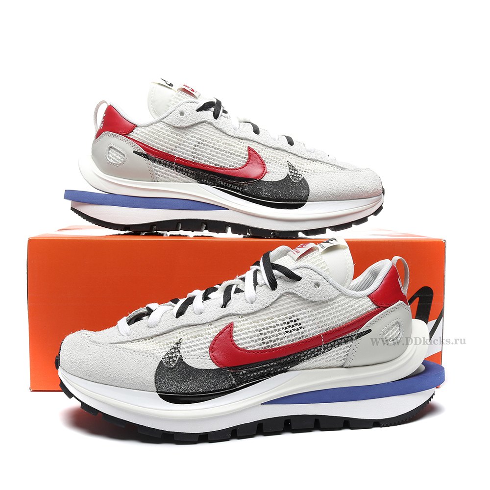 DD Nike Vaporwaffle sacai Sport Fuchsia Game Royal