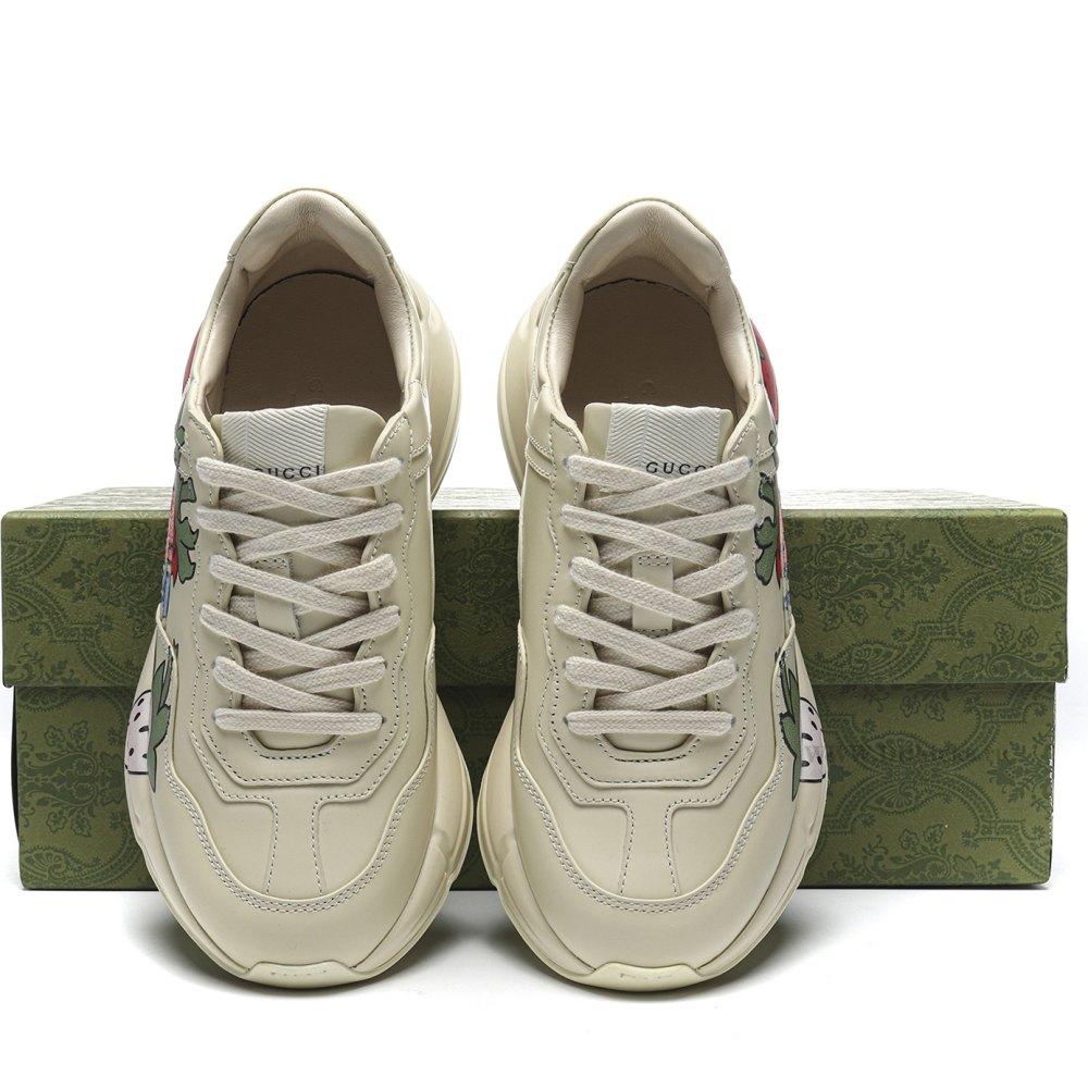 dd G*u*i1 rhyton starwberry (women's)