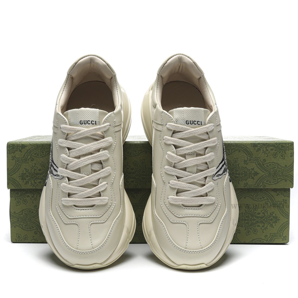 dd G*u*i1 rhyton mystic cat white (women's)