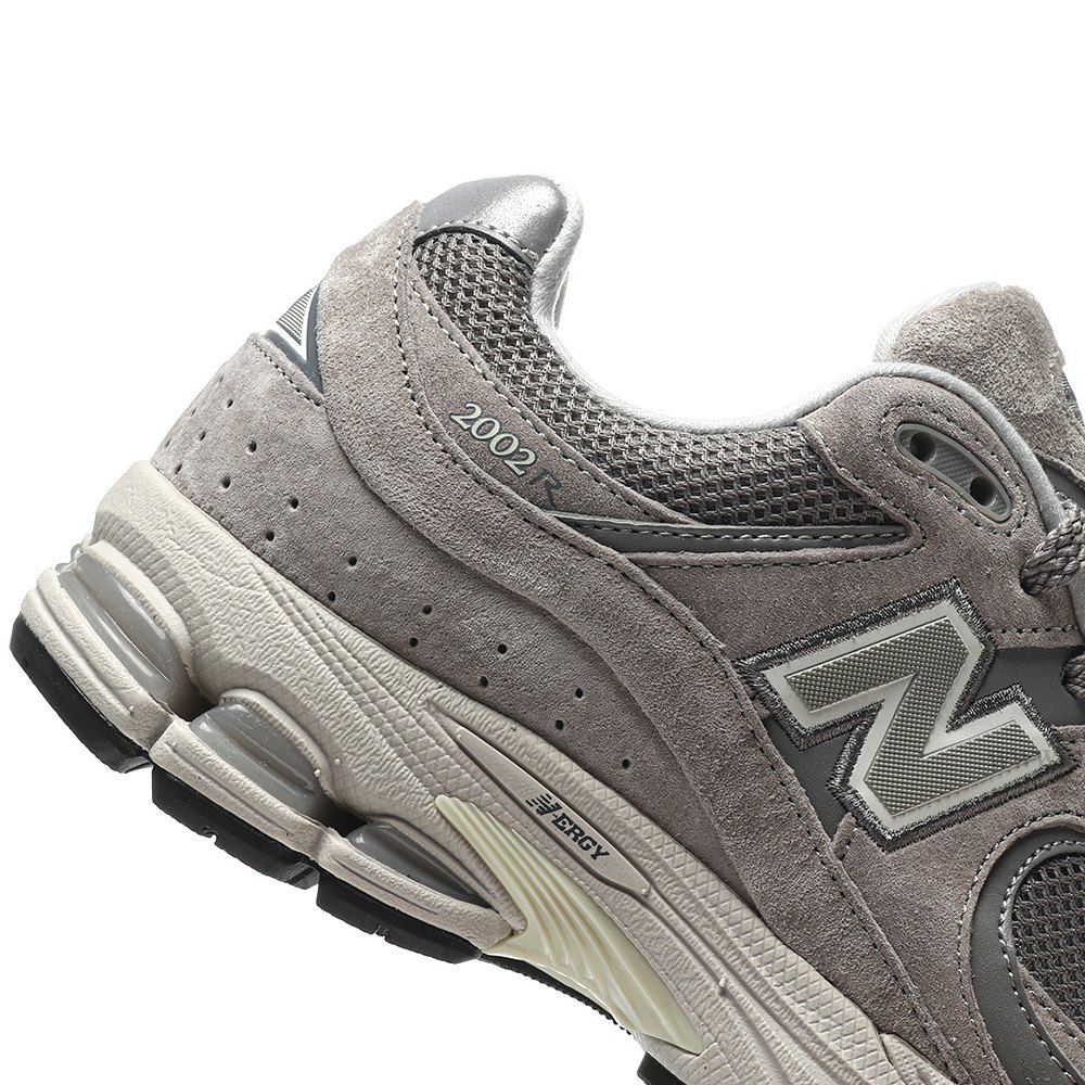 DD New Balance 2002R Marblehead Light Aluminum