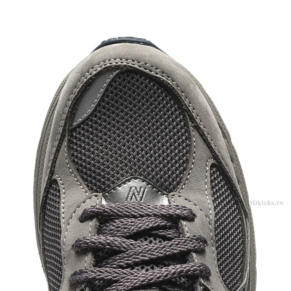 DD New Balance 2002R Light Grey