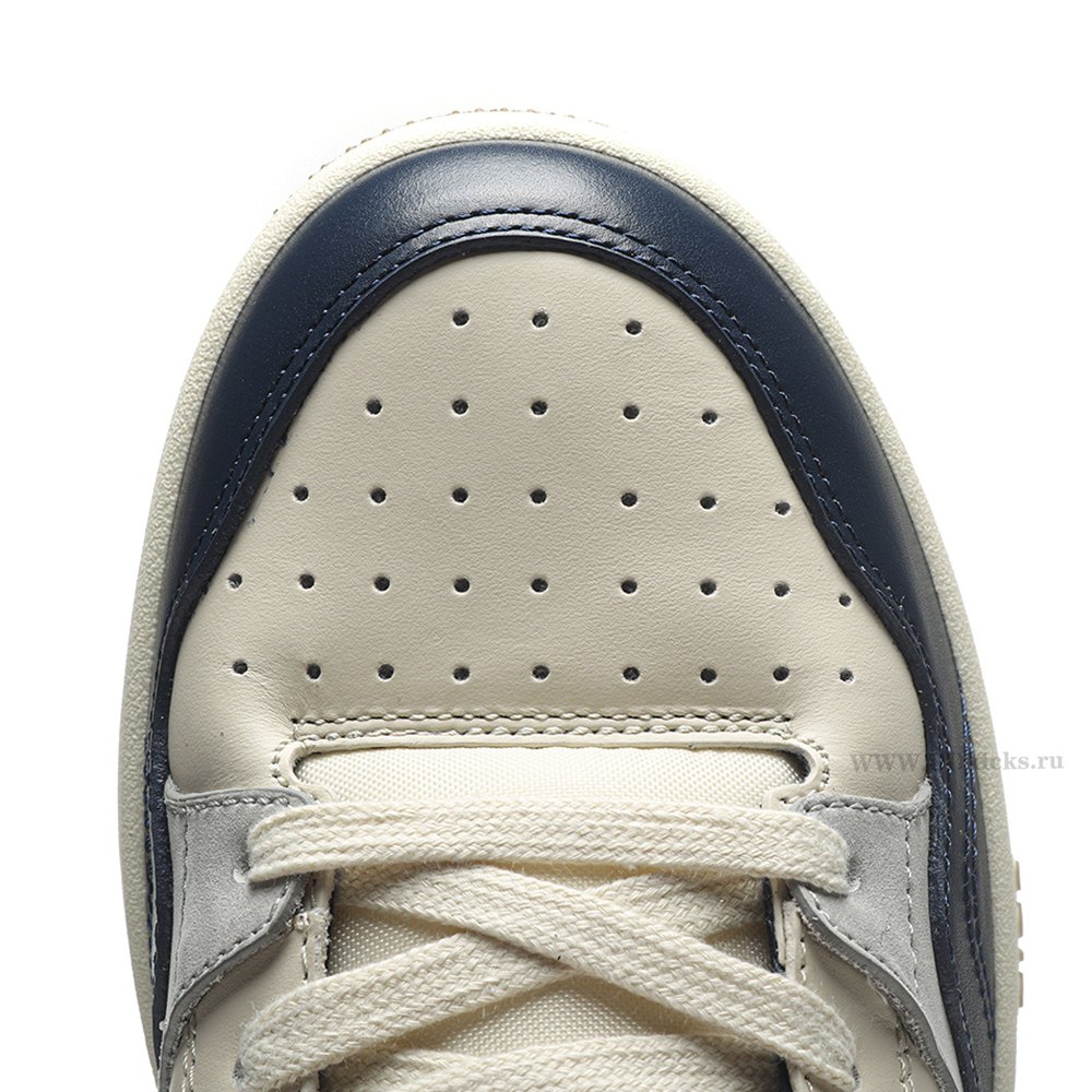 DD D10R B57 Mid Oblique Blue White