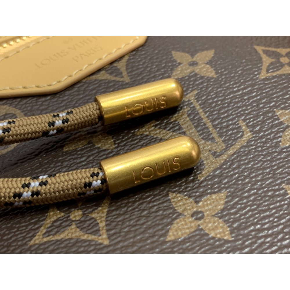 DD L0*1S VU1TT0N Outdoor Backpack  M12624