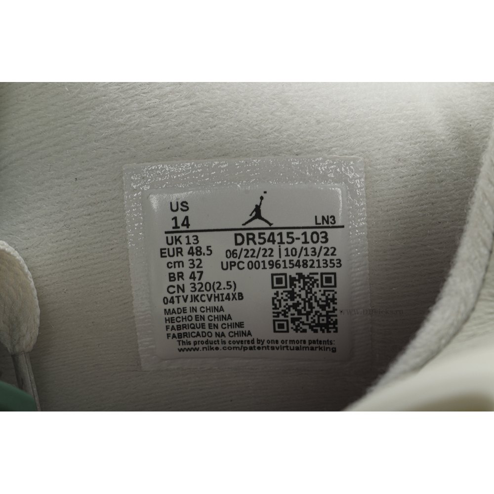 Size 14  Jordan 4 Retro SB Pine Green